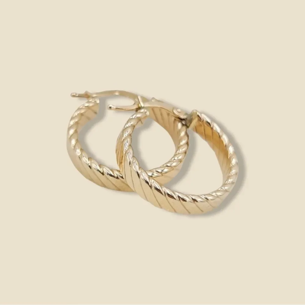 14k Yellow Gold 5mm Braided Hoop Earrings (20 x 20 mm) | Real Gold Huggies |